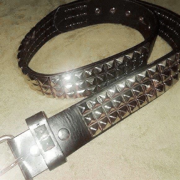 Emo Studded Belt, Studded Belt Aesthetic, Studded Belt Outfit, Belt Aesthetic, Belts Aesthetic, Epic Clothes, Digital Closet, Studded Belt, Emo Scene