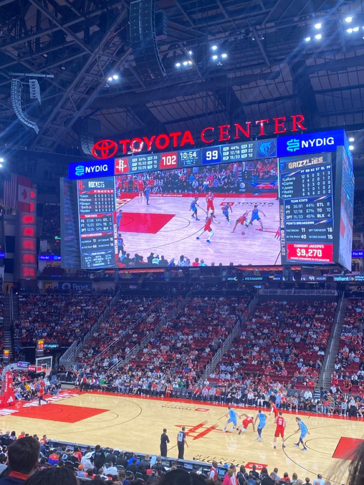 HTX Rockets Basketball Game University Of Houston Aesthetic, Houston Sports Logos, Rockets Game, James Harden Houston Rockets, Houston Rockets Championship, Rockets Basketball, Vision Board Book, Basket Nba, Toyota Center