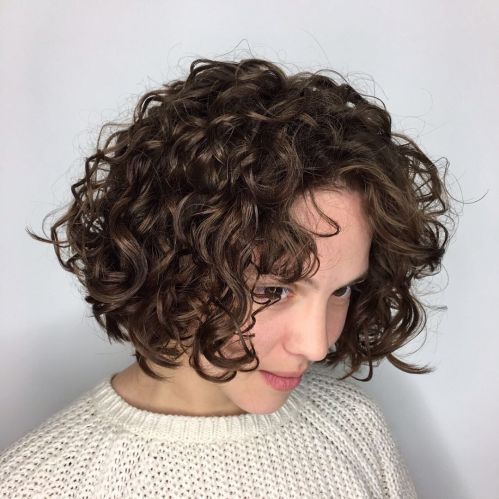 Perm Bob with Large Curls Body Perm, Loose Perm, Perm Curls, Wavy Perm, Perm Hairstyles, Curly Perm, Spiral Perm, Short Permed Hair, Large Curls