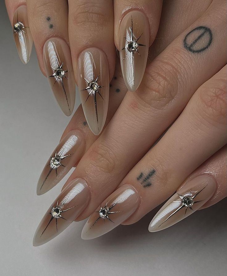 Goth Wedding Nails, Latte Nail Art, Bridgerton Nails Ideas, Latte Nails, Trendy Things, Goth Vibes, Manicure Art, Milky Nails, Goth Nails