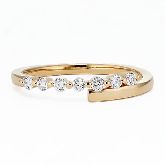 A perfect daily accessory  this stylish 14-karat yellow gold wrap ring features natural diamonds for beautiful sparkle. Everyday Gold Ring, Wrap Diamond Ring, Graduated Diamond Ring, Diamond Ring Designs, Minimal Rings, Basic Ring, Diamond Wrap Ring, Jewelry Ad, Gold Wrap Ring