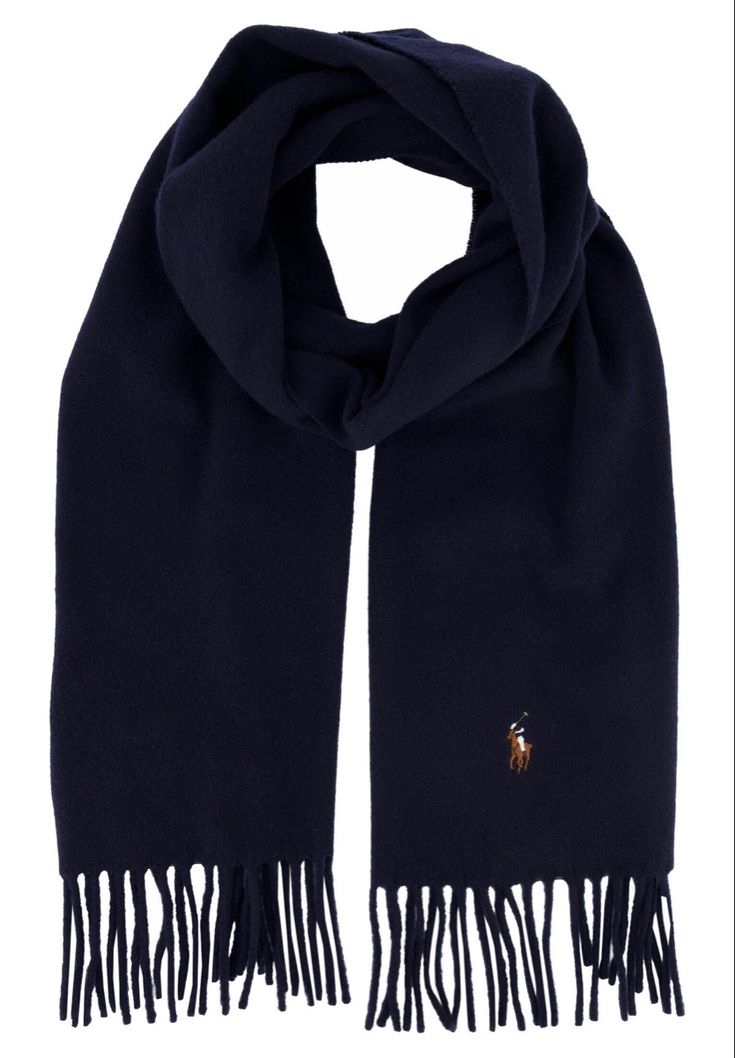 Ralph Lauren Scarves, Ralph Lauren Womens Clothing, Stockholm Fashion, Winter Fits, Mode Inspiration, New Wardrobe, Dream Clothes, Fashion Inspo Outfits, Designing Women