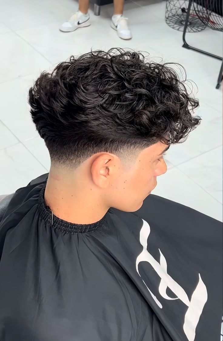 Low Fade Fringe Haircut, Men’s Curly Hair Low Taper Fade, Low Taper Fade Wavy Hair, Lower Fade Haircut, Cool Hairstyles For Men Short Hair, Low Tapper Cut, Tapper Fade Boys Haircut Curly, Mid Drop Fade Curly Hair, Haircut For Men With Curly Hair