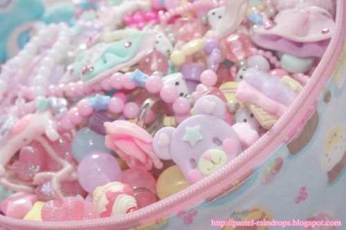 Fairy Kei Aesthetic, Kawaii Products, Yume Kawaii, Resin Creations, Kawaii Phone, Alternate Universe, Kawaii Core, Cute Stuff, Kawaii Jewelry