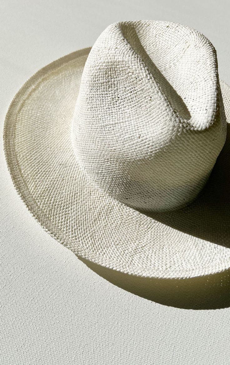 white Reinhardt plank hat Summer Caftan, Women Fedora, Painted Hats, Tunic Designs, Hand Woven Textiles, Indian Heritage, Gorgeous Fabrics, Simple Dresses, Leather Sandals