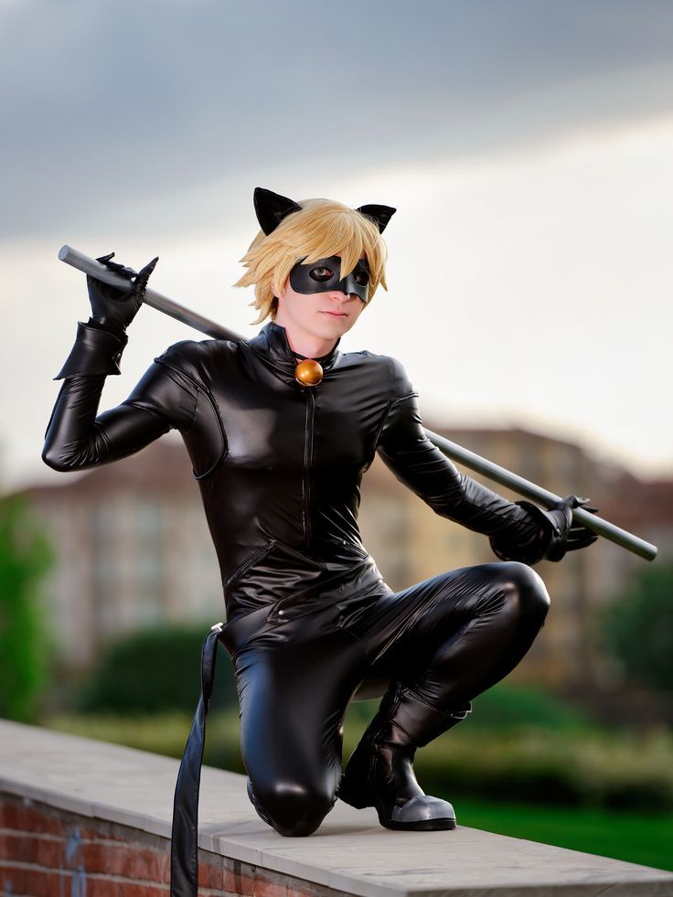 Cat Noir Cosplay, Miraculous Cosplay, Cat Noir And Ladybug, Fun Costumes, Miraculous Ladybug Chat Noir, Face Swap, Miraculous Characters, Cool Cosplay, Awesome Cosplay