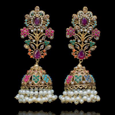 Elegant Kundan Jewelry, Elegant Jewelry Sets For Festive Occasions, Elegant Jeweled Jewelry Sets For Festive Occasions, Elegant Festive Jewelry Sets For Reception, Elegant Kundan Necklace With Intricate Design For Reception, Intricate Design Jewelry Sets For Receptions, Elegant Festive Kundan Necklace With Jewels, Festive Elegant Kundan Necklace, Festive Elegant Kundan Necklace With Jewels