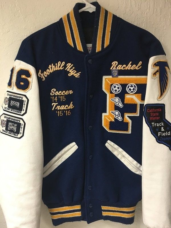 Matric Jackets, Letterman Jacket Ideas, Seniors 2025, Jackets Fashion Design, Varsity Design, Senior Jackets, Letter Jacket, Old School Aesthetic, From The Sidelines