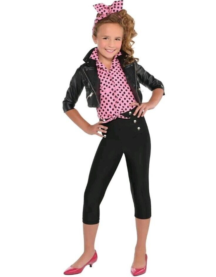 Greasers Outfit Girl, 50s Greaser Girl, Greaser Girl Costume, Greaser Halloween Costume, Greaser Halloween, Greaser Girl Outfit, Greaser Costume, 50s Dress Up, Girl Greaser Outfit