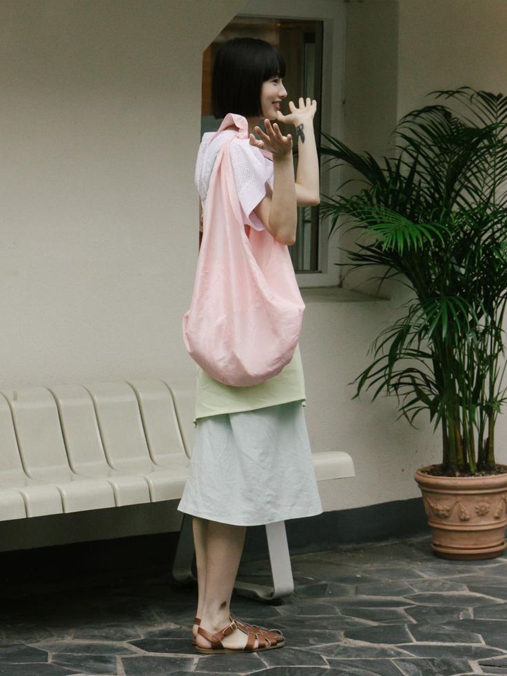 Composition : 55% nylon 45% polyesterColor : pinkCountry of Origin : Republic of Korea Spring Pink Pouch Shoulder Bag, Pink Pouch Shoulder Bag For Spring, Pink Shoulder Bag For Summer, Functional Pink Summer Bag, Functional Pink Summer Bags, Functional Pink Bags For Summer, Casual Pink Pouch Shoulder Bag, Casual Pink Bag With Removable Pouch, Casual Pink Canvas Bag For Summer