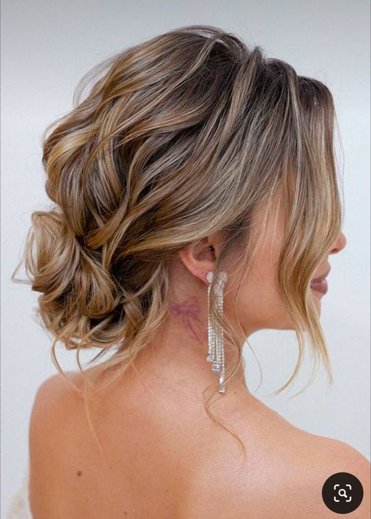 Fine Hair Updo, Bridesmaid Hair Inspo, Bridemaids Hairstyles, Wedding Hair Up, Guest Hair, Bridesmaid Hair Makeup, Bridal Hair Updo, Wedding Guest Hairstyles, בר מצווה