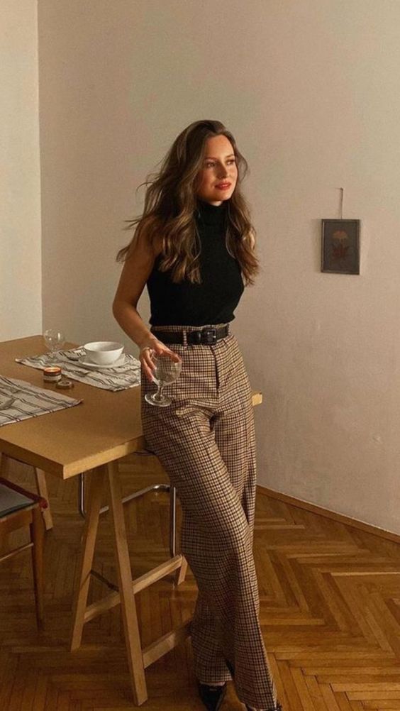 Outfits For 5’4 Women, Womens Classy Work Outfits, Kate Foster Working Moms Style, Business Woman Summer Outfit, Aesthetic Work Fits, Dc Professional Style, Casual Work Aesthetic, Millenial Corporate Attire, Women’s Corporate Fashion