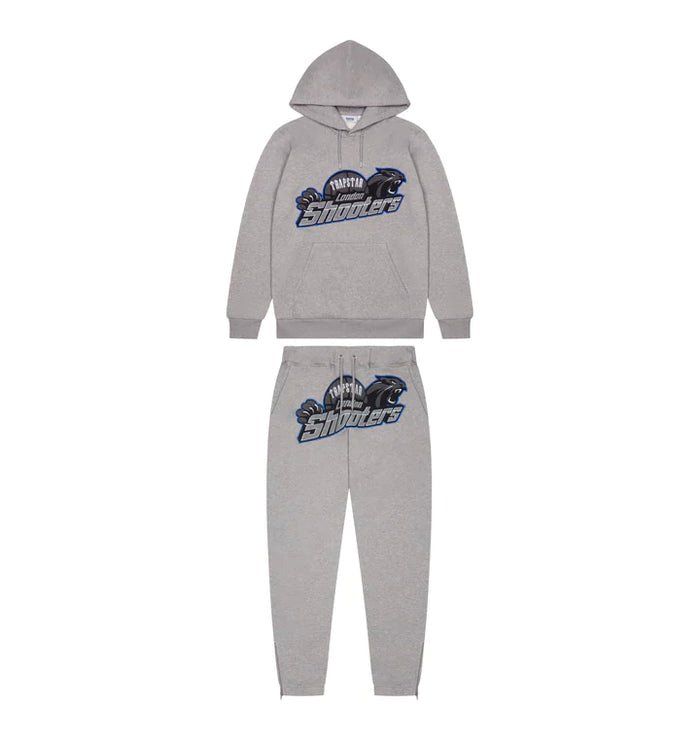 Hoodie & Bottoms included. Trapstar Tracksuits fit true to size. Hoodie Tracksuit, Blue Tracksuit, Hot Sneakers, Trendy Clothing, Shoes Uk, Model Fits, Jordan Retro, Icon Design, Trendy Outfits