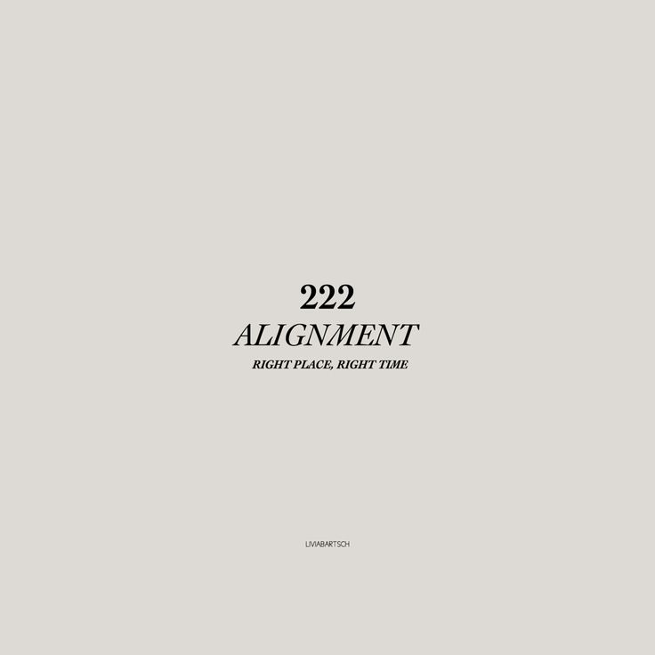 an image of the cover for 922 alignmentment right - facing right time, with black and white text