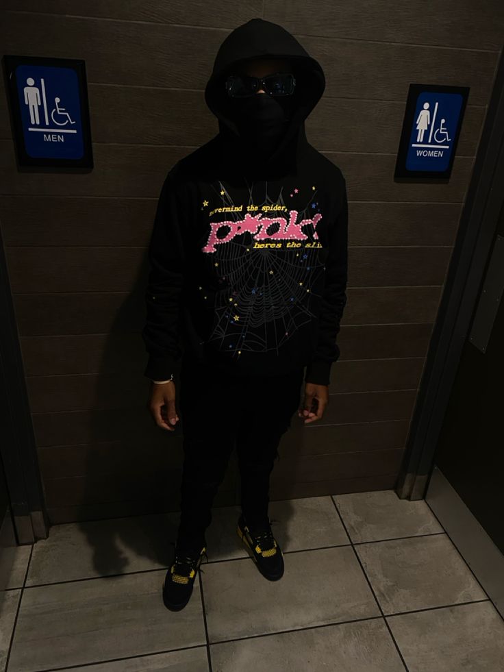 Baggie Hoodie Outfit, Sp5der Outfit, Sp5der Hoodie Outfit, Sp5der Hoodies, Hoodie Outfit Aesthetic, Black Hoodie Outfit, Sp5der Hoodie, Rapper Outfits, Drip Outfit Men