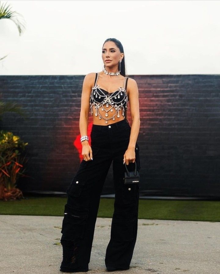 Electro Festival Outfit, Tomorrowland Outfit, Rave Party Outfit, Lollapalooza Outfit, Tulum Outfits, Techno Outfit, Ropa Upcycling, Rave Looks, Festival Outfits Rave