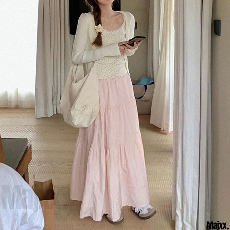 Sweet Delight Long Skirt with Ruffles Modest Long Skirts, Long Pink Skirt, Pink Skirt Outfits, Modest Girly Outfits, Skirt With Ruffles, Midi Skirt Pattern, Modesty Outfits, Long Skirt Outfits, Modest Summer Outfits