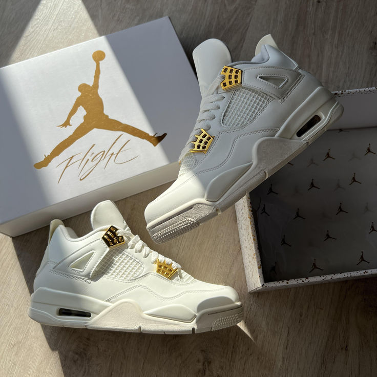 This shoe is a striking blend of luxury and sport. Perfect for an amazing back to school outfit. Enjoy them today with the link provided. Jordan 4 Metallic, Pretty Sneakers, Nike Air Jordan 4, Nike Fashion Shoes, Preppy Shoes, Pretty Shoes Sneakers, Jordan Shoes Retro, All Nike Shoes, Gold Sneakers