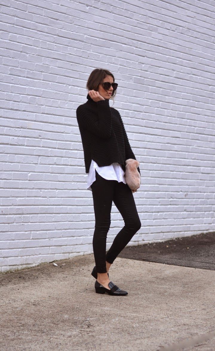 7 Fall Shoes to Wear That Aren’t Boots | The Everygirl Black Pants Work Outfit, Black Loafers Outfit, Minimal Stil, How To Wear Shirt, How To Wear Loafers, Minimalist Moda, Loafers Outfit, How To Wear Leggings, Casual Styles