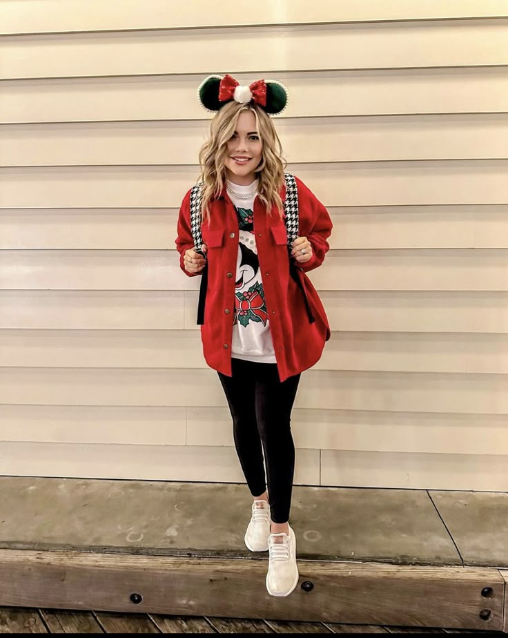 Disney Outfits Family, Disney Outfits Winter, Christmas Disney Outfits, Disneyland Christmas Outfit, Disney Winter Outfits, Disneyland Outfit Winter, Epcot Outfit, Disney Christmas Outfits, Disney Family Outfits