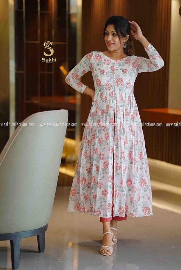 Slitted Churidar Designs, Rayon Kurtis Design, New Model Churidar Designs, Chudidhar Models For Stitching, Beautiful Winter Outfits, Long Kurta Designs, Dress Designs For Stitching, Printed Kurti Designs, Cotton Dress Pattern