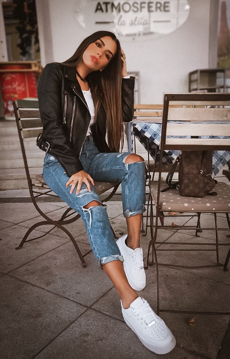 Casual Nike Outfits Women, Fall Airforce 1 Outfit, Woman Air Force 1 Outfit, Nike Air Force Women Outfit, Style White Air Force 1 Outfit, Nike Air Women Outfit, White Nike Airforce 1 Women Outfit Ideas, Rugged Outfit For Women, Airforce Outfit For Women