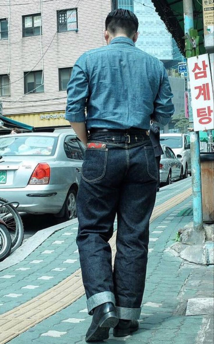 Clothes For Men Over 50, Japan Jeans, Men Over 50, Workwear Vintage, Everyday Clothes, Denim Inspiration, Jeans Clothes, Fashion Suits For Men, Vintage Clothing Men