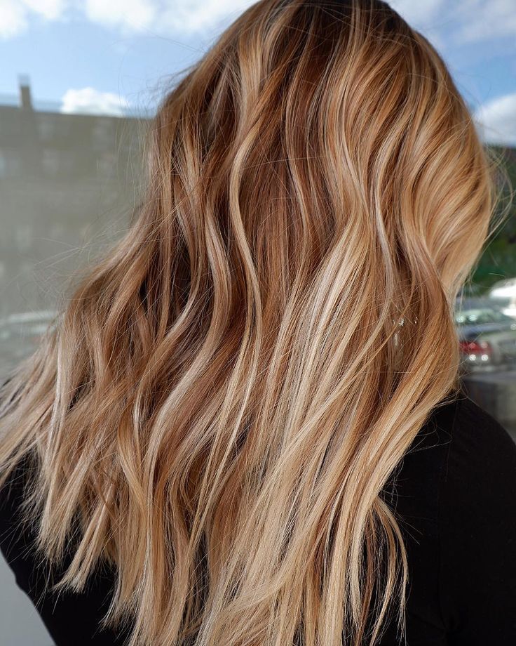 Medium Ombre Hair, Red Blonde Hair, Strawberry Blonde Hair Color, Dimensional Blonde, Money Piece, Red To Blonde, Warm Blonde, Preppy Stuff, Honey Blonde Hair