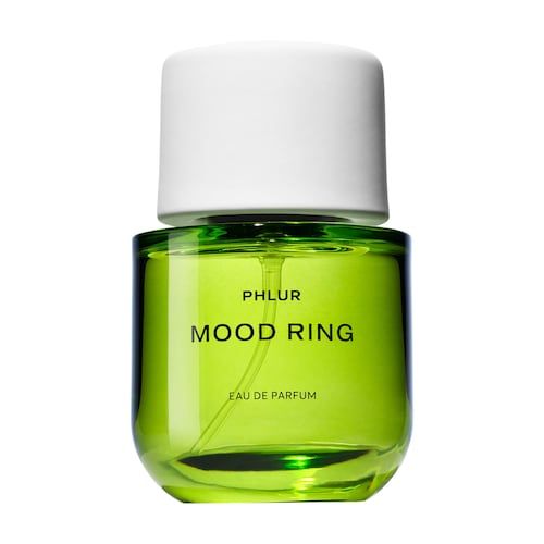 Perfume Ariana Grande, Fruit Gummies, Spring Perfume, Fruit Du Dragon, Fragrance Ingredients, Niche Perfume, Mood Ring, Best Perfume, Perfume Brands