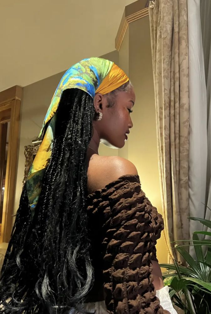 Women Aesthetic Dark, Devine Goddess, Black Women Aesthetic, Headwrap Hairstyles, Model Vogue, Head Wrap Styles, Hair Scarf Styles, Head Scarf Styles, Earthy Outfits