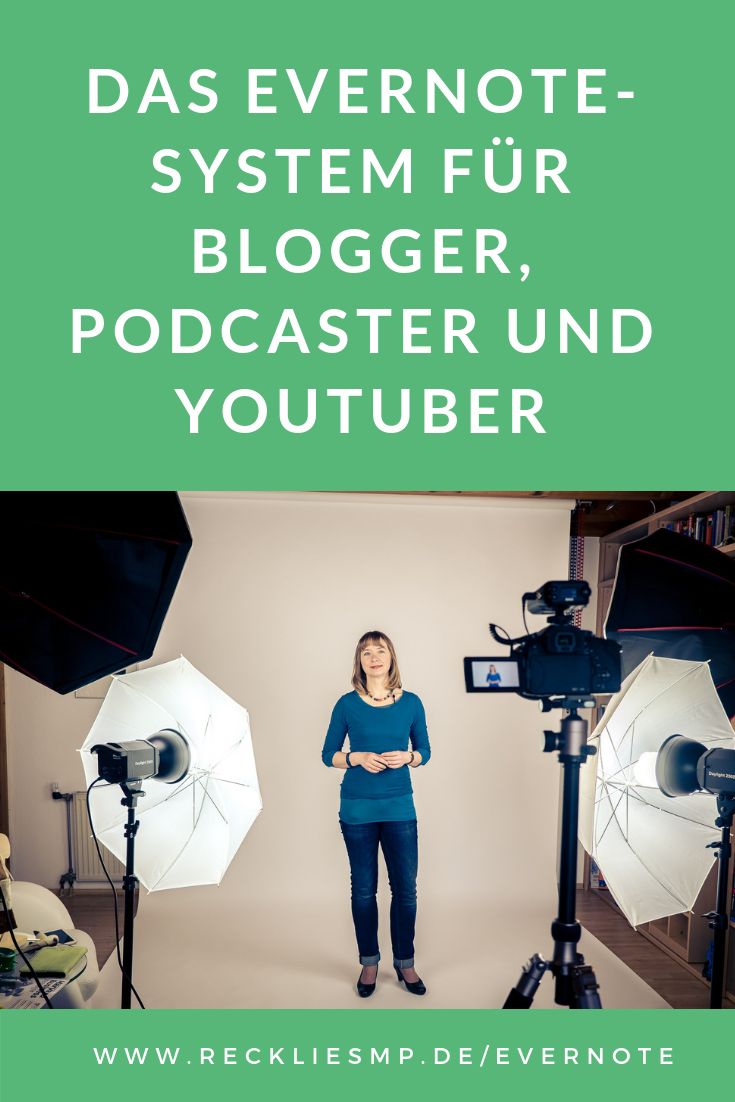 a woman standing in front of a camera with the words, das evermote system fur