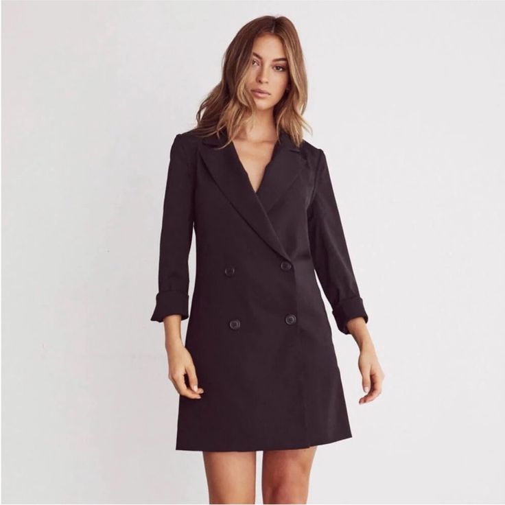 Reposhing This Item I Purchased From @Yoclur. Loved It, But Ready To Rotate For Something New. Questions? Leave A Comment Below! Removable Sleeves, Oversized Blazer, Blazer Dress, Long Sleeve Tee, Blazer Suit, Convertible, Suit Jacket, Long Sleeve Tees, Jackets & Coats