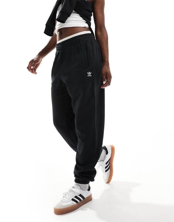 Sweatpants by adidas Originals For 'no plans' plans Elasticized waistband Side pockets Logo embroidery Elastic cuffs Regular, tapered fit Cocktail Dress Formal, Winter Party Dress, Black Shop, Sweaters And Leggings, Long Sleeve Floral Dress, Satin Slip Dress, Womens Loungewear, Skirt Leggings, Petite Maternity