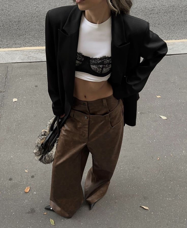 Chique Outfit, Brown Jeans, Outfit Chic, Looks Street Style, Fall 24, Real Style, Photo Outfit, Fall Fits, Inspo Outfit