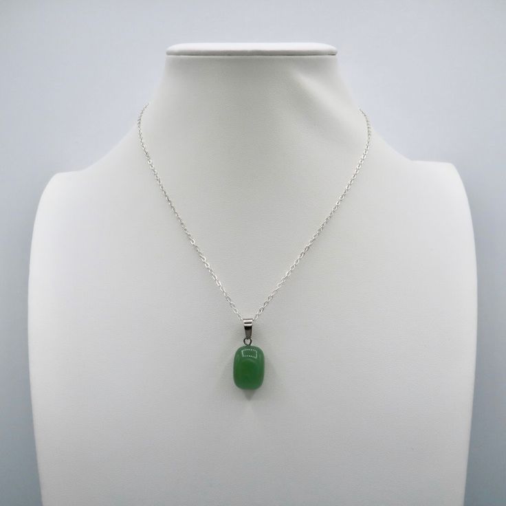 Green Aventurine Xo Necklace, Stone Jewelry Necklace, Green Aventurine Necklace, Vintage Gold Necklace, Aventurine Necklace, Seashell Pendants, Stone Necklaces, Pearl Statement Necklace, Pearl Necklace Designs