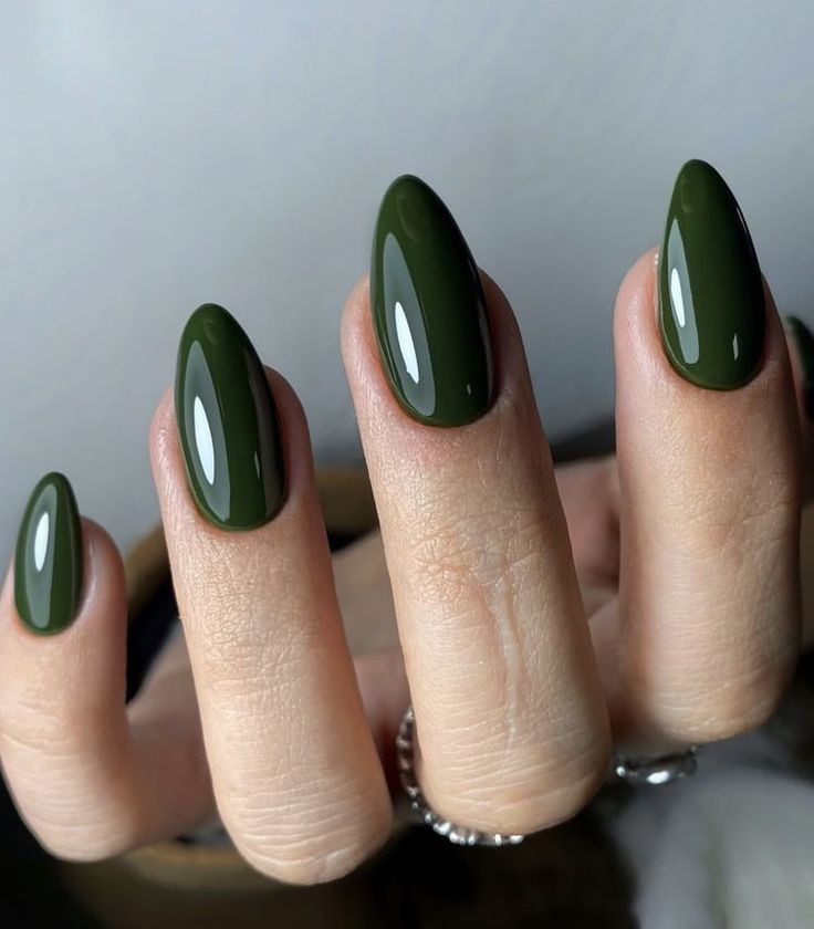 Solid Color Green Nails, Kutek Disney, Dark Green Nails, Milky Nails, Green Nail Polish, Aesthetic Nails, Nails Aesthetic, Green Nail, Her Nails