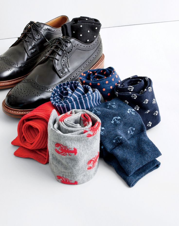 J.Crew men’s socks and Ludlow wing tips. Socks Photography, Shoe Photography, Shoe Advertising, Shoes Fashion Photography, Mens Socks Fashion, Shoes And Socks, Minimalist Fashion Men, Jeans Shoes, Shoes Photography