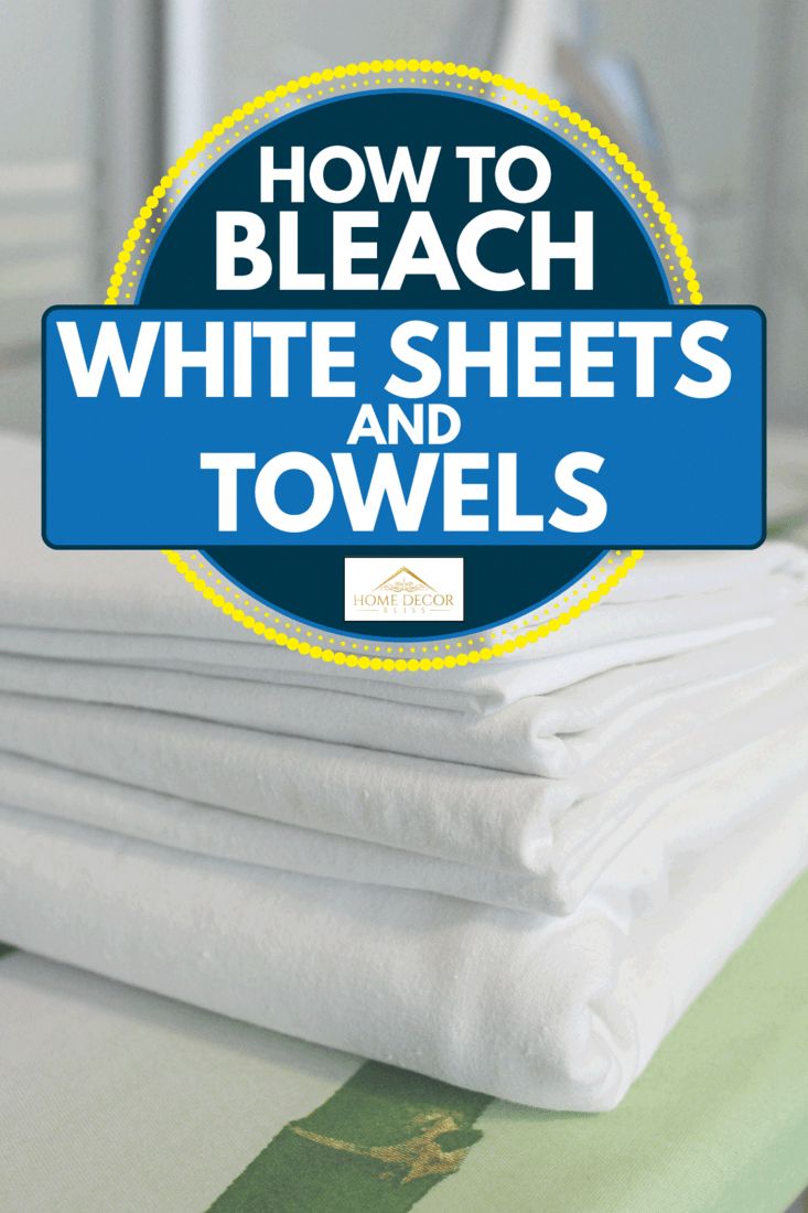 How To Bleach Laundry, How To Whiten Towels Laundry, Bleaching White Bath Towels, How To Wash White Sheets, Bleaching Whites Laundry, How To Whiten Towels Without Bleach, How To Whiten White Towels, Cleaning White Sheets, How To Bleach Whites