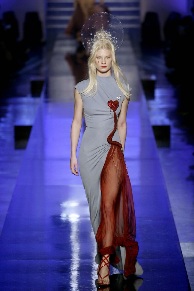 Jean Paul Gaultier Runway 90s, Jean Paul Gaultier 90s, Look Gatsby, 2007 Runway, Runway Gowns, Paul Gaultier Spring, Runway Fashion Couture, Runway Dresses, Paul Gaultier