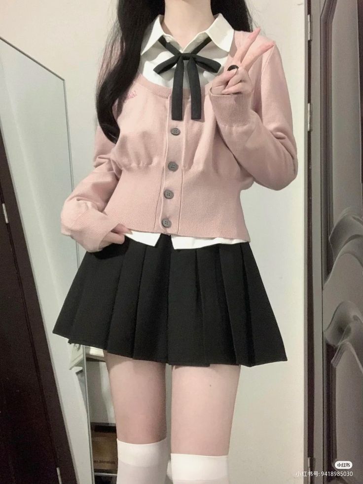 Clothes School Korean, School Girlfriend Outfit, Don’t Judge Me, Pink Cardigan Outfit, Anime School, Cosplay Kawaii, Girl Cat, Japanese Kawaii, Kawaii Fashion Outfits