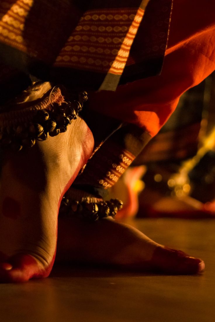 Bharatanatyam Aesthetic, Bharatanatyam Art, Bharatnatyam Aesthetic, Dance Aesthetics, Bharatnatyam Dance, Dance Classical, Bharatanatyam Dancer, Indian Classical Dancer, Dance Forms