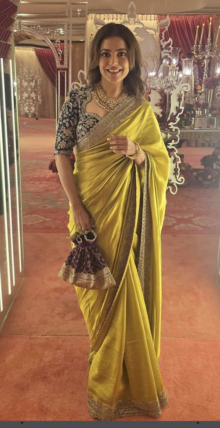 Fancy Wedding Sarees, Designer Yellow Saree, Saari Designs Latest Party Wear Saree, Saree For Night Wedding Function, Latest Saree Trends Indian Weddings, Mustard Yellow Saree Blouse Combination, Yellow Blouse Designs Latest, Latest Blouse Designs For Silk Sarees, Latest Trendy Sarees