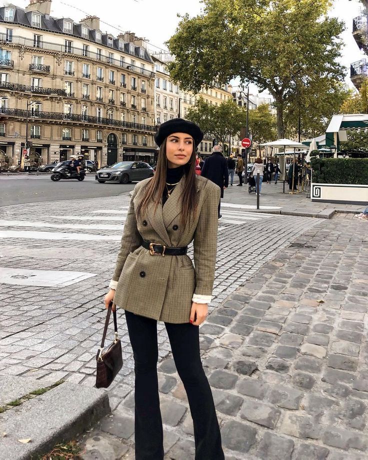 Baret Outfit, Vinter Mode Outfits, Beret Outfit, Parisian Outfits, Europe Outfits, Winter Fashion Outfits Casual, Outfit Chic, Paris Mode, Paris Outfits