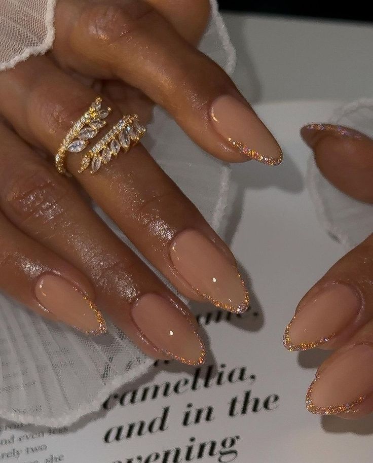 Classy Cute Nail Designs, Prom Nails Long, Old Hollywood Nails, Sonia Sanchez, Nails Acryl, Nails Model, Glitter French Nails, Hollywood Nails, Gold Prom