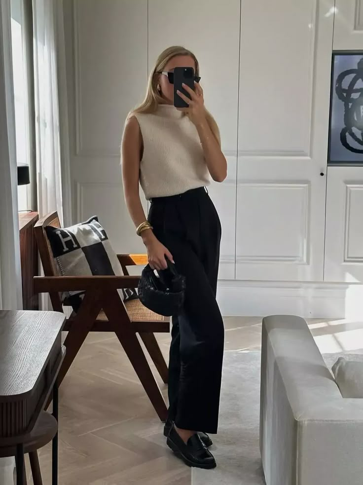 Business Professional Pants, Dc Professional Style, Elevated Style Outfits, Abercrombie Office Outfit, European Office Outfit, Doctor Style Outfits Women, Business Casual Wedding Attire Women, Director Outfits Women, Business Interview Outfit