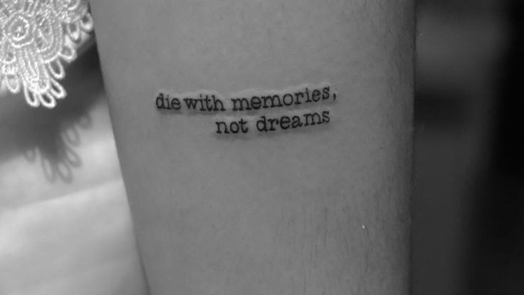 a person with a tattoo on their arm that says, diapath memories not dreams