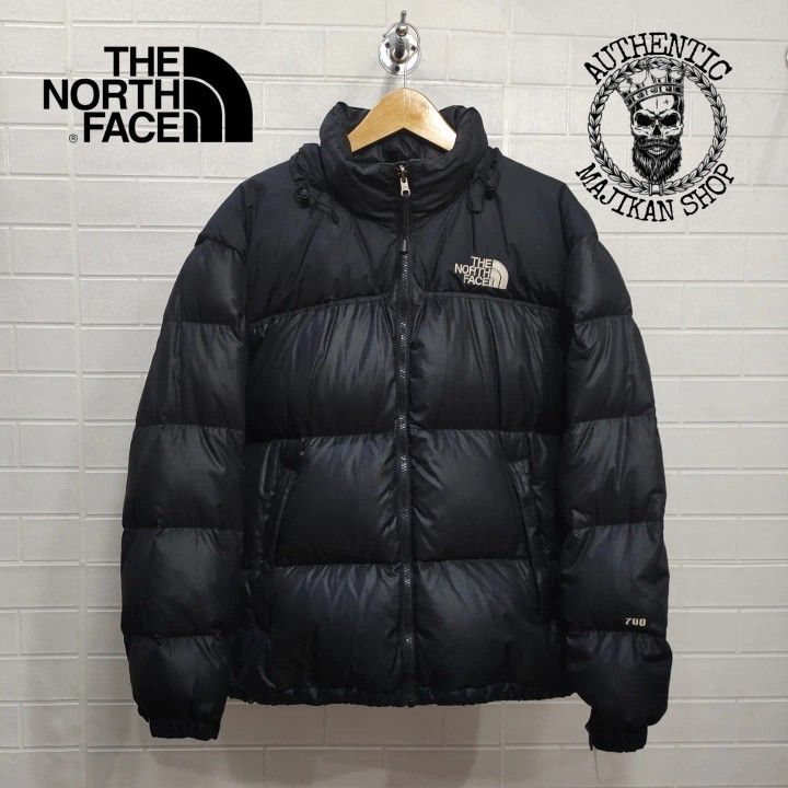 Size on tage 100 Large good codition Nuptse Jacket, Center Logo, Down Jacket, The North Face, Winter Jackets, ? Logo