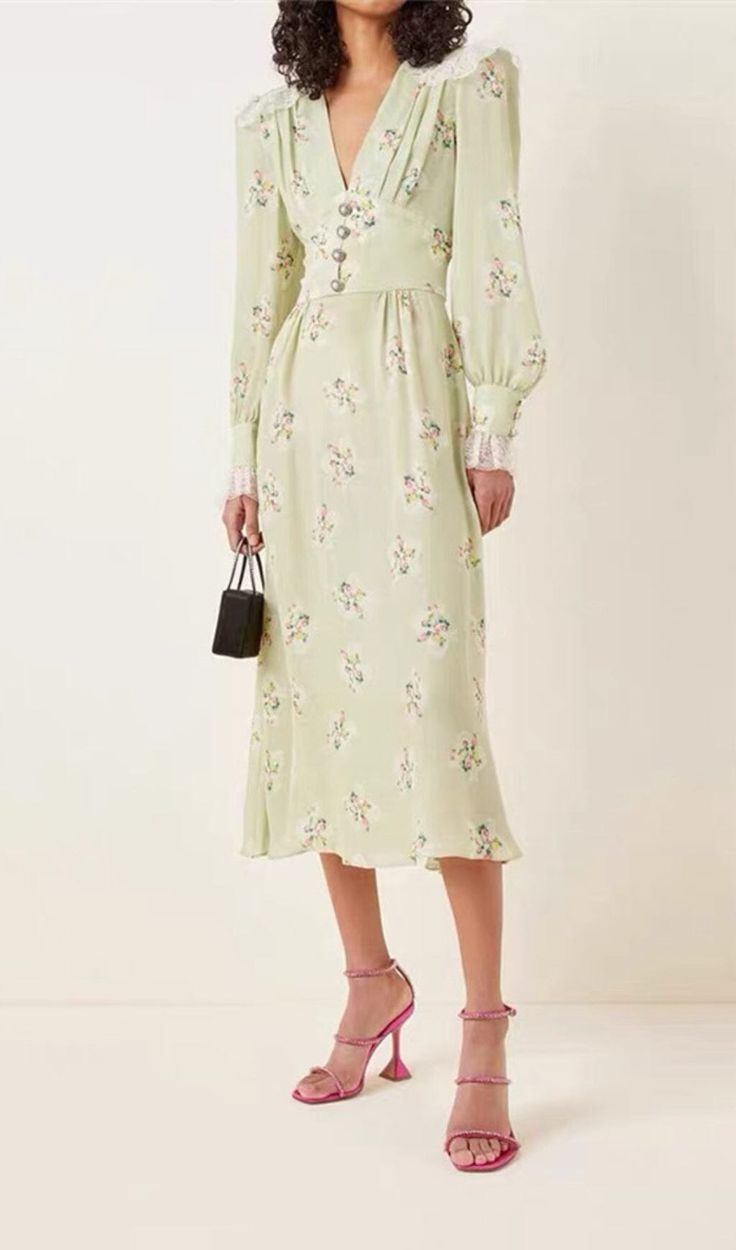 The LIGHT GREEN V NECK FLORAL SILK MIDI DRESS combines elegance and sophistication to create a timelessly luxurious piece. Crafted from the finest silk, the sophisticated floral pattern and classic v-neck cut add an air of elegance to any ensemble. This dress is perfect for special occasions, making you look and feel exquisitely refined. Gentle Dry Clean OnlyColour may vary due to lighting on images. The product images (without model) are closest to the true colour of the product.Item runs true Floral Dress Outfits, Vintage Floral Dress, Alessandra Rich, Silk Midi Dress, Green Lace, Silk Crepe, Mini Dress With Sleeves, Moda Operandi, Net A Porter