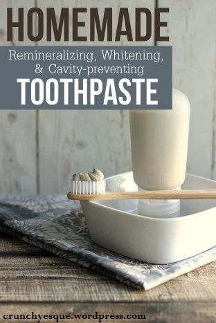 Homemade Toothpaste Recipe, Diy Teeth, Diy Toothpaste, Toothpaste Recipe, Homemade Toothpaste, Whitening Toothpaste, Homemade Bath Products, Teeth Care, Homemade Remedies