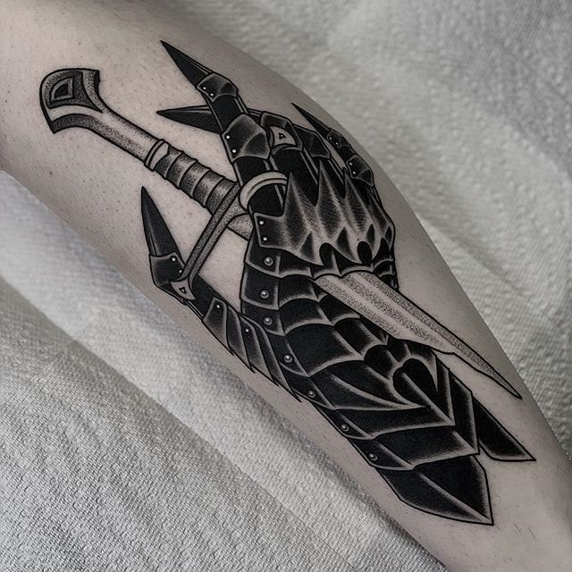 Skyrim Tattoo, E.t Tattoo, Lotr Tattoo, Lord Of The Rings Tattoo, Medieval Tattoo, Knight Tattoo, Armor Tattoo, Fire Tattoo, Dark Tattoo